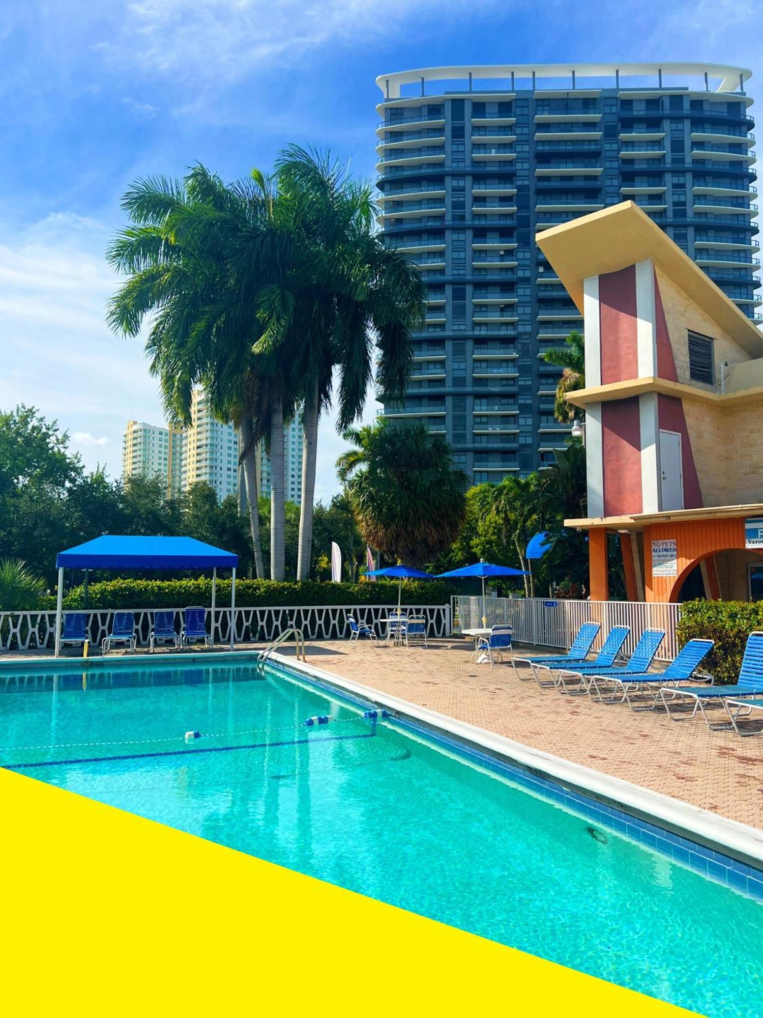 Хостел Bposhtels Hollywood Florida Екстер'єр фото